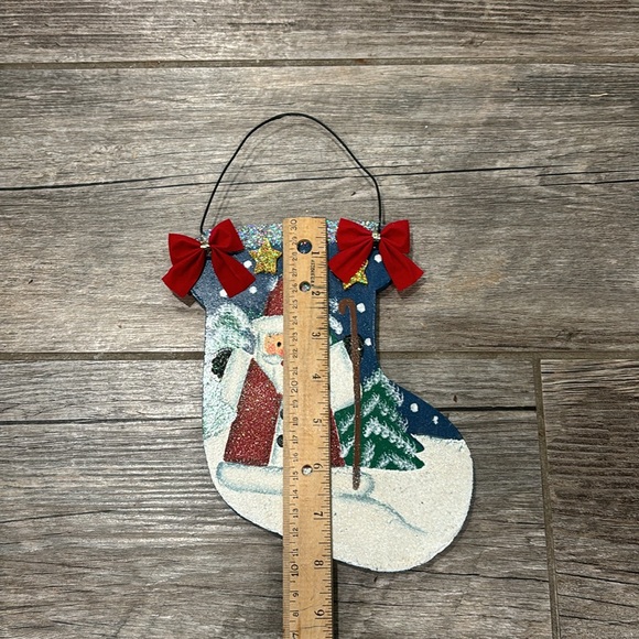 Vintage hand painted wooden Santa Claus stocking door hanging decor (set of 2) - Picture 12 of 13